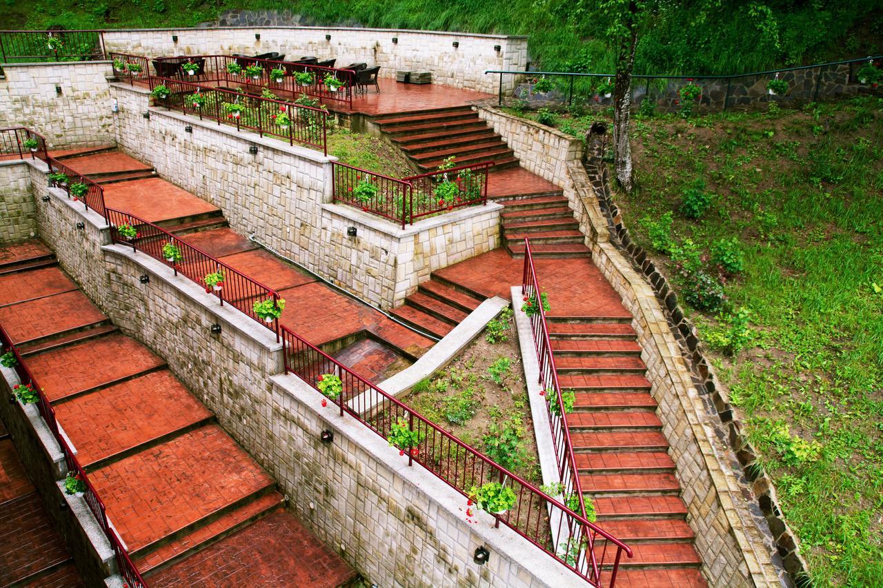 Hotel Nemira Slănic-Moldova Exterior foto