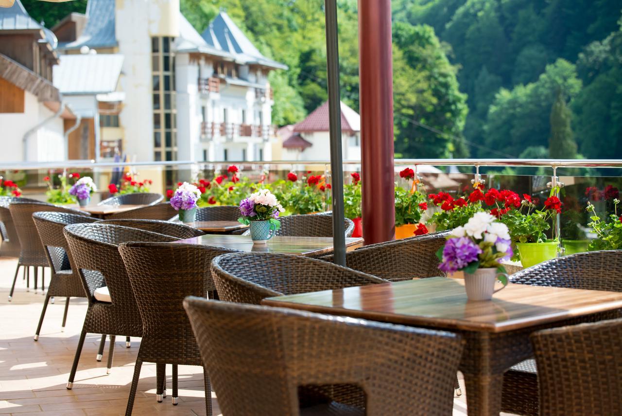 Hotel Nemira Slănic-Moldova Exterior foto