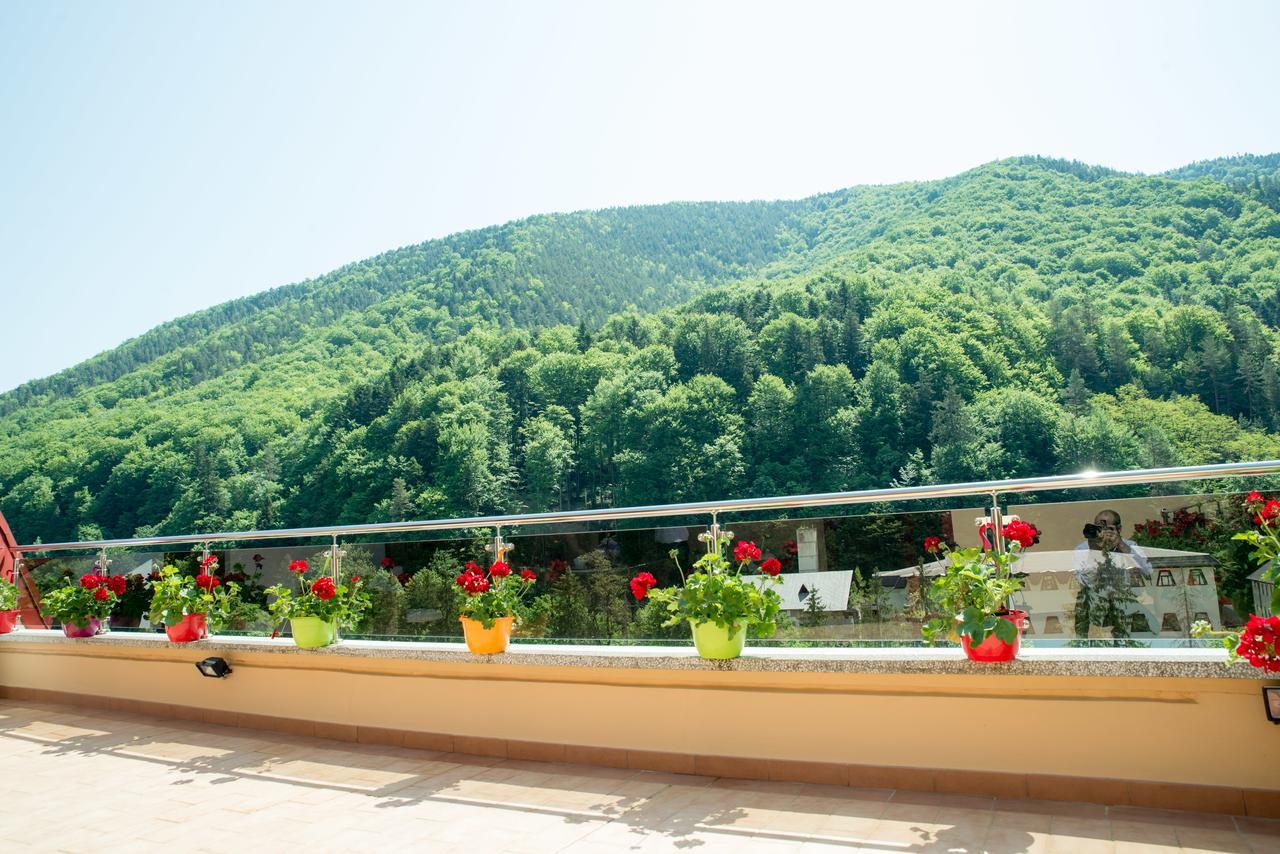 Hotel Nemira Slănic-Moldova Exterior foto