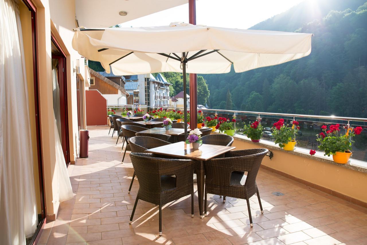 Hotel Nemira Slănic-Moldova Exterior foto